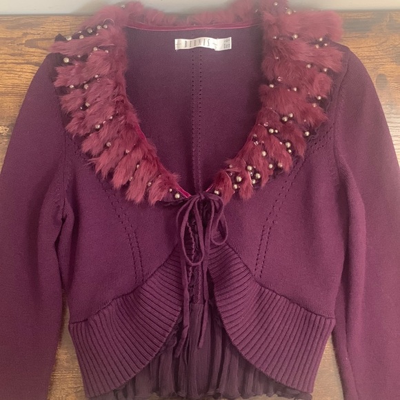 Bernis Burgundy Vintage Cardigan with fur and pearl beaded collar, Sz 11 (M) - Picture 1 of 10